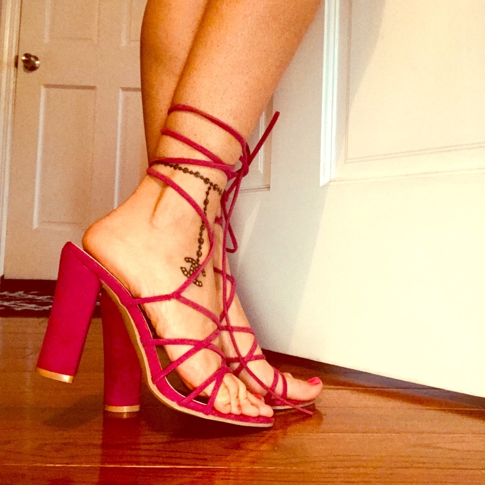 Quipid laced  up chunky heels sandals